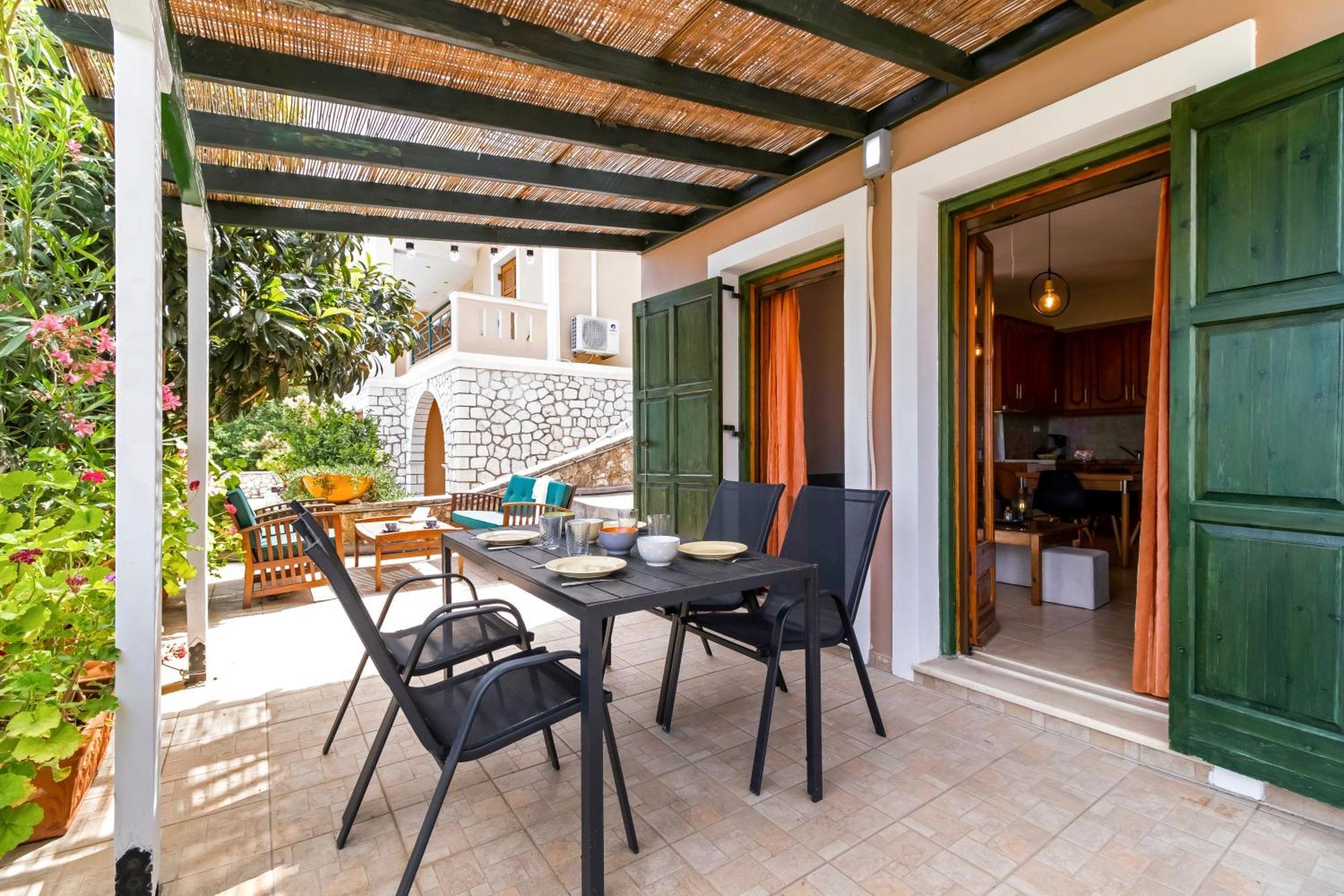 Theasea House Apartment Áyios Nikítas Екстериор снимка